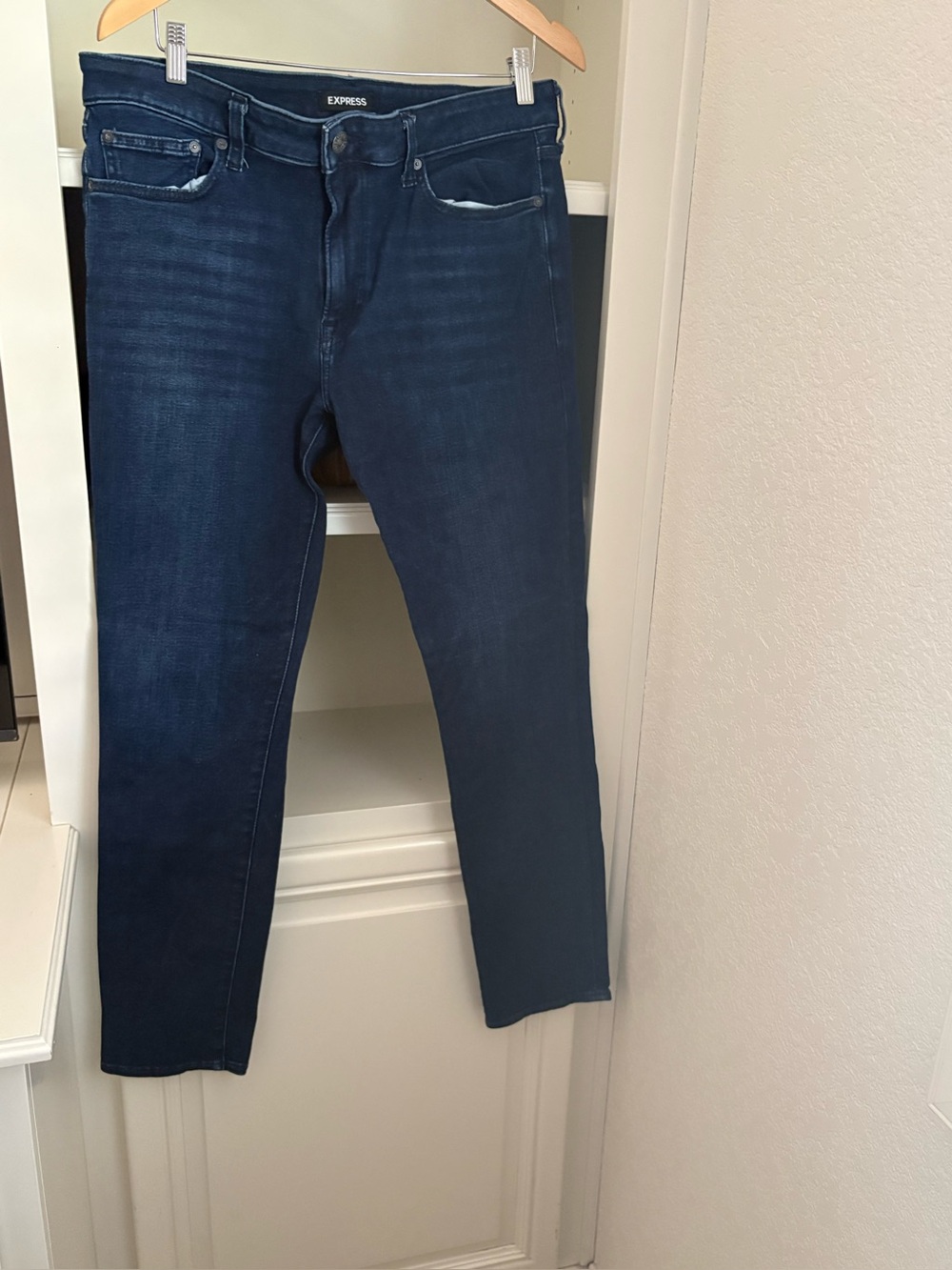 Express Mens 34x32 Slim Mid Rise Dark Wash Blue Stretch Denim Jeans 5792